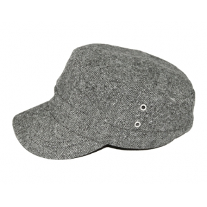 Кепка из шерсти